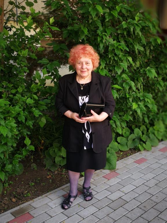 DR. LAMPER TERÉZIA 
